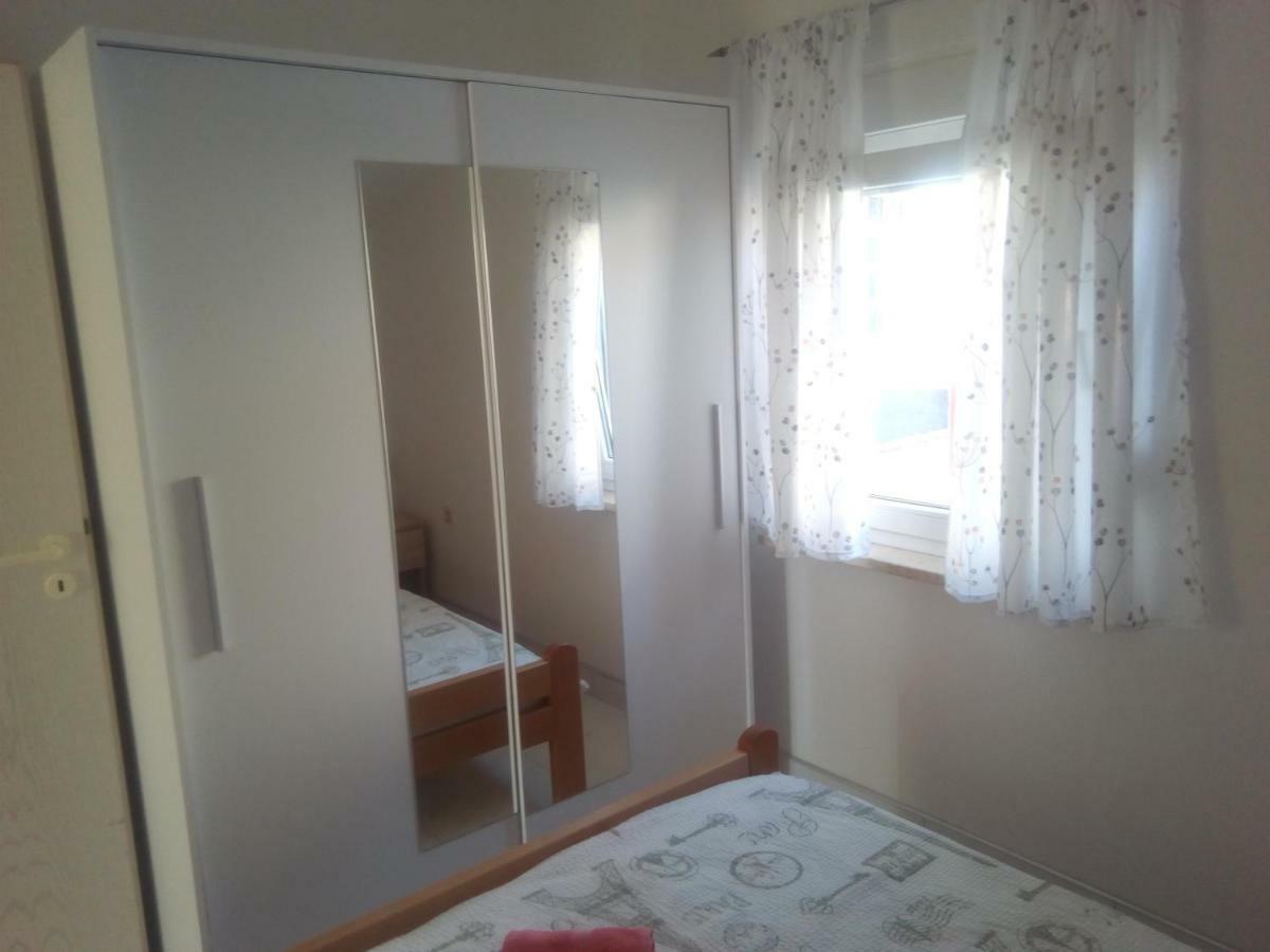 Apartmani Fran Vir Εξωτερικό φωτογραφία